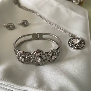 Jewelry set, bracelet, necklace and earrings